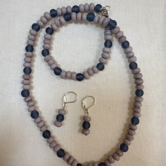 Grey beads necklace with earrings